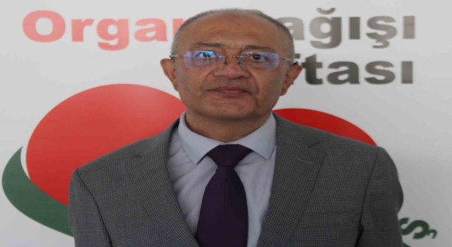 Annesinin böbreği sayesinde hayata tutundu