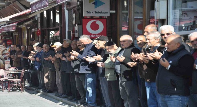 Asırlardır sürdürdükleri esnaf duasında Atatürkü andılar