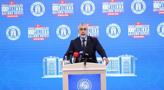 Bakan Işıkhan, “Türkiye Cumhuriyetinin 100. Yılında Çalışma Hayatı” paneline katıldı