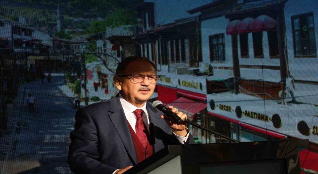 Bakan Özhaseki'den CHPli belediyelere: “Allah rızası için rantsal dönüşüm yapmasınlar”