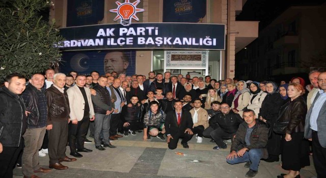 Başkan Alemdar: “Sakaryayla kucaklaştık”