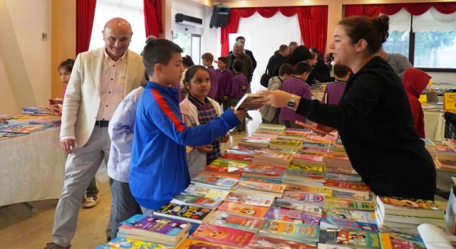 Başkan Oral: Kitap fuarı hedefine ulaştı