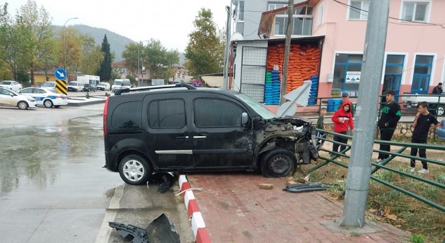 Bilecikte yaşanan trafik kazasında 1 kişi yaralandı