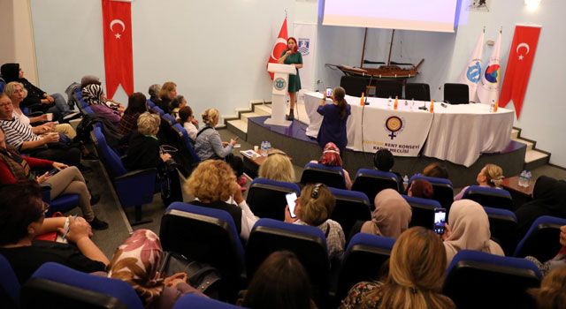 Bodrum'da Kadınlar Siyasete Hazırlanıyor