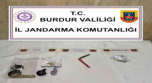 Burdurda jandarma ekiplerinden uyuşturucu operasyonu: 2 şahıs tutuklandı