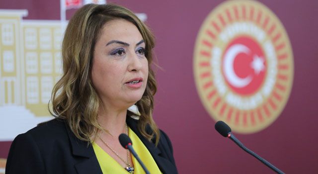 CHP'li Kara’dan Öğretmenlere İkramiye Teklifi