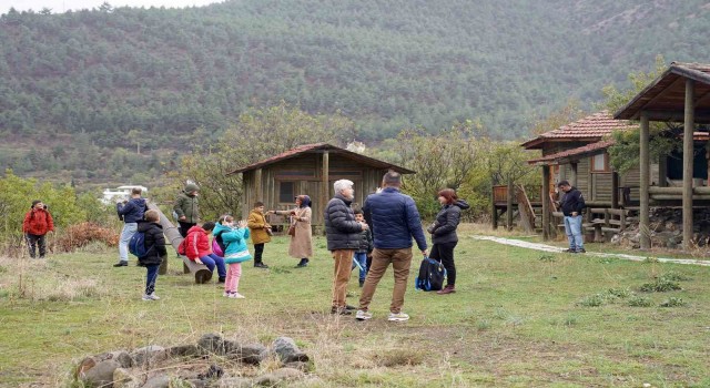 Çocuklar doğayı keşfediyor