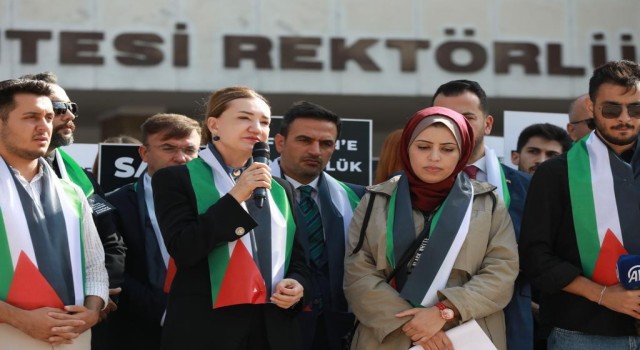 DEÜ, İsrail mallarını boykot ediyor
