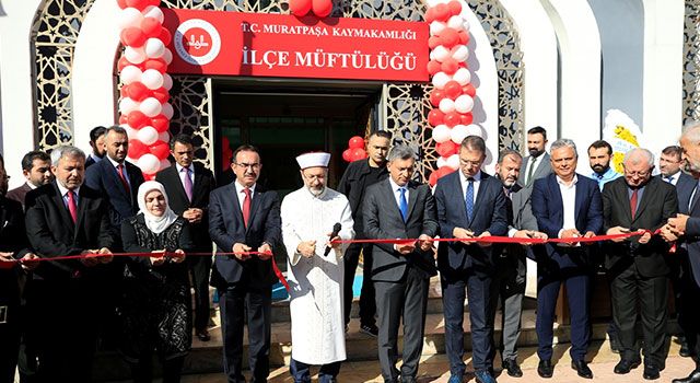 Diyanet İşleri Başkanı Erbaş Antalya’da açılış törenlerine katıldı