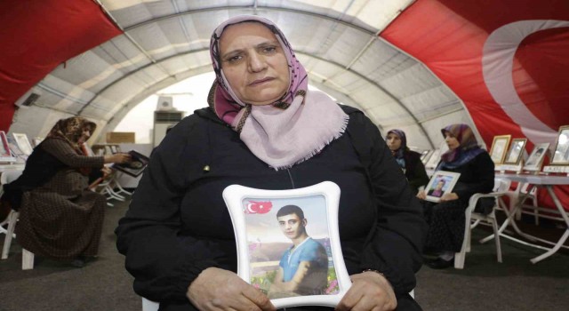 Diyarbakır anneleri bin 535 gündür çocukları için nöbette