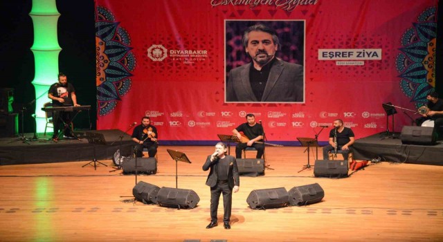 Diyarbakırda “Eskimeyen Ezgiler” dinleyiciyle buluştu