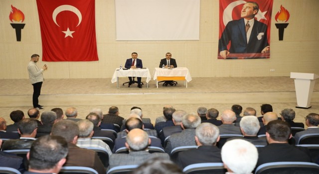 Domaniçte muhtarların taleplerini dinledi