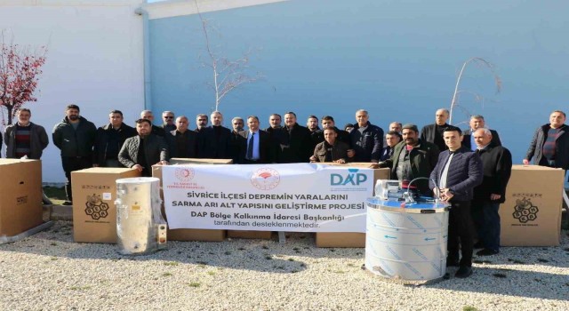 Elazığda bal süzme makinesi dağıtım programı düzenlendi
