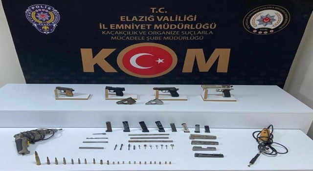 Elazığda silah ticareti operasyonu: 4 ruhsatsız silah ele geçirildi