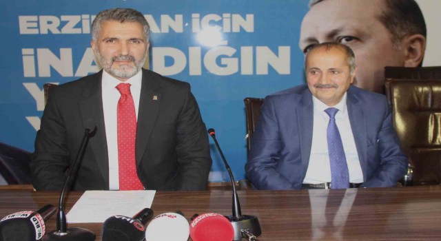 Eski Belediye Başkanı Çakır, aday adaylığı başvurusu yaptı