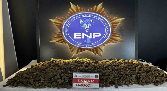 Eskişehirde 5 kilo 325 gram esrar ele geçirildi