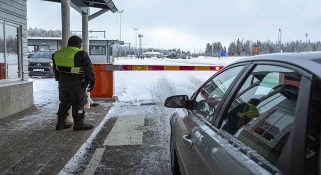 Finlandiya, Rusya ile olan 9 sınır kapısından 8'ini kapatacak