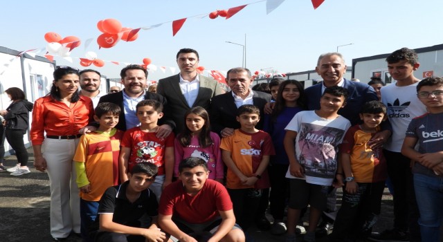 Galatasaray Başkanı Dursun Özbekten deprem bölgesi Hataya ziyaret