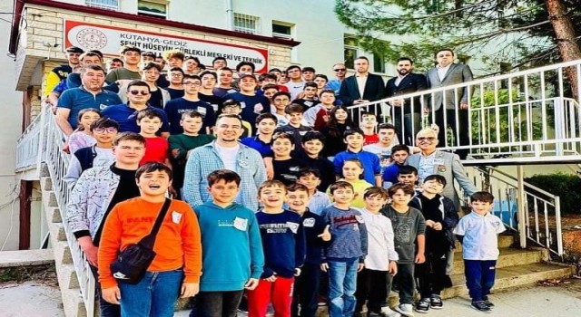 Gedizde 62 öğrencinin katıldığı satranç turnuvası yapıldı