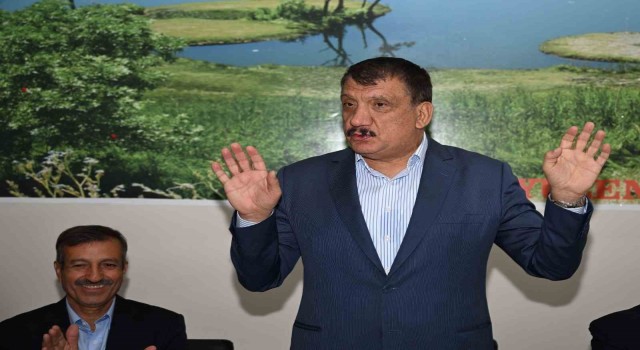 Gürkan: El ele vereceğiz hep birlikte bu şehri yeniden ayağa kaldıracağız