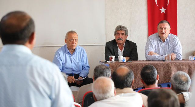 Hatay Büyükşehir Belediye Başkanı Savaş, Reyhanlı'da halkla buluştu