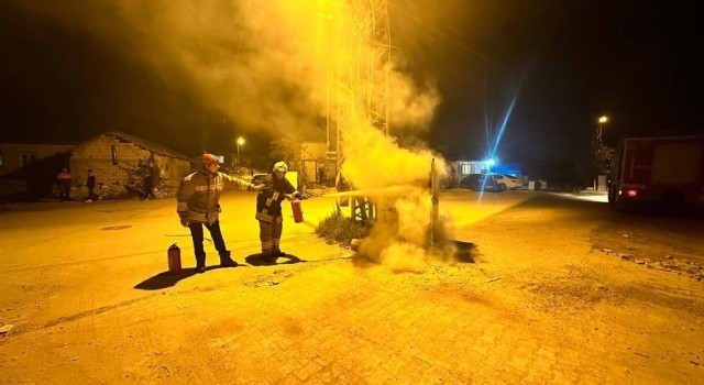 Hatayda trafoda çıkan yangın söndürüldü