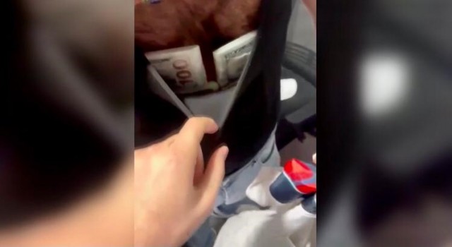 Havalimanında dolar operasyonu: Lübnanlı 2 ‘yolcu balya balya sahte parayla yakalandı