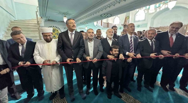 Hendek olaylarında yıkılan Ova Camii yeniden inşa edilerek ibadete açıldı