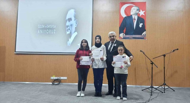 Hisarcıkta yarışmalarda dereceye giren öğrencilere başarı belgesi ve ödül