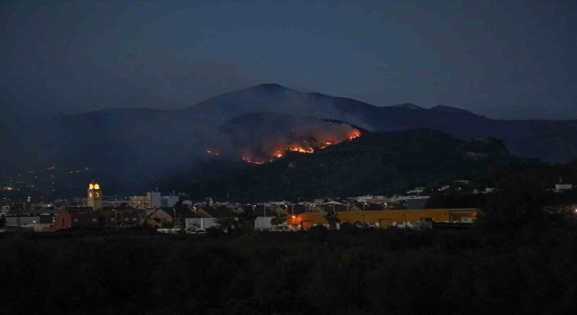 İspanyada orman yangını: Bin 400 hektarlık alan kül oldu
