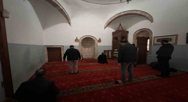 Kahramanmaraş'ta 5 asırlık cami depremi hasarsız atlattı