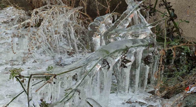 Kar yağışının ardından Ardahanda dondurucu soğuklar etkili oldu