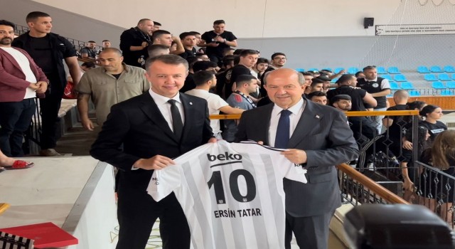 KKTC Cumhurbaşkanı Ersin Tatar, Beşiktaş Tekerlekli Sandalye Basketbol Takımının maçını izledi