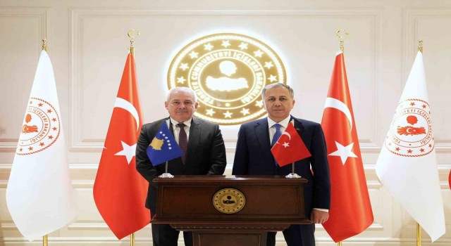Kosova İçişleri Bakanı Sveçla'dan, Bakan Yerlikaya'ya ziyaret