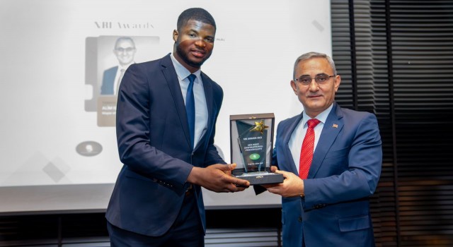 Kütahya Belediye Başkanı Alim Işıka ödül