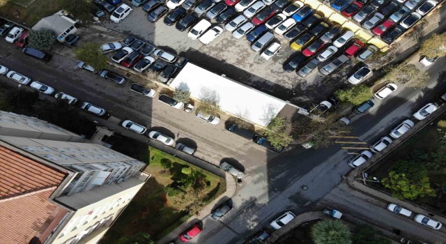 Maltepede belediyenin şirkete kiraladığı otopark alanı mahalleliyi isyan ettirdi