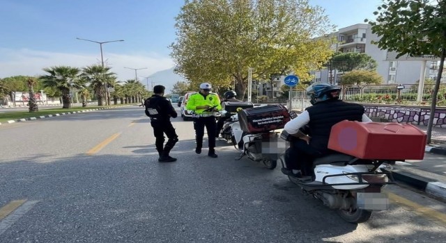 Manisada motosiklet ve scooter sürücülerine trafiğe çıkma yasağı