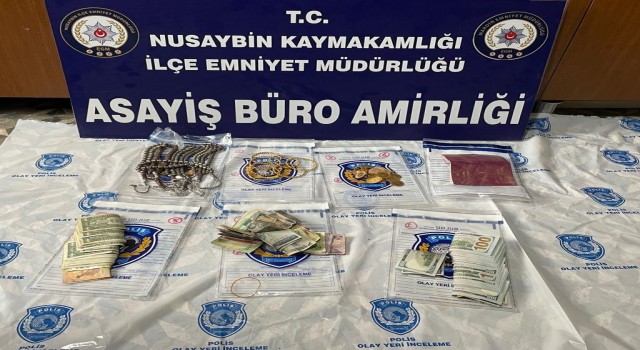 Mardinde çalınan ziynet eşyaları evin bahçesinde gömülü bulundu
