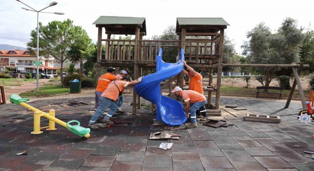 Marmariste parklar yenileniyor