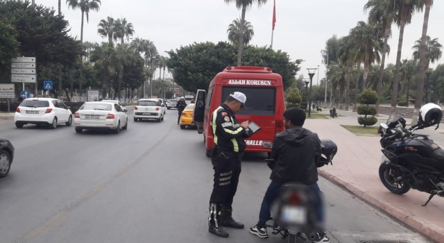 Mersinde kural ihlali yapan sürücülere ceza yağdı