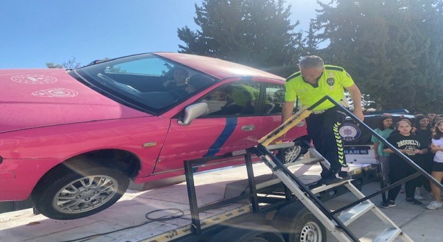 Mersinde öğrencilere yönelik trafik eğitimleri sürüyor