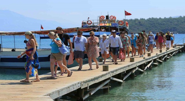 Muğlada tüm zamanların turist rekoru kırıldı