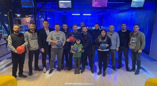 Öğretmenler bowling oynadı