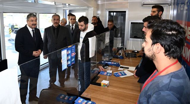 Osmaniye Valisi Yerinde Dönüşüm Projesi Gezici Tırını Ziyaret Etti