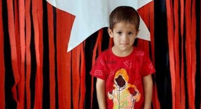 Osmaniye'de evinin önünde otomobil çarpan çocuk hayatını kaybetti