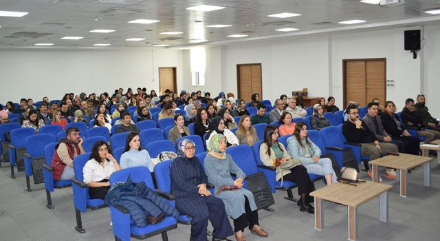 Osmaniye'de Rehber Öğretmenlere Seminer