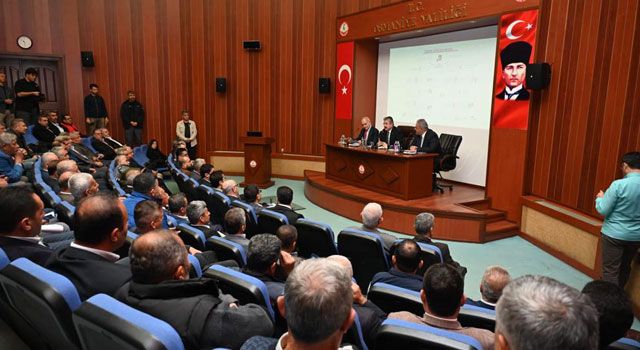 Osmaniye'de Yerinde Dönüşüm Projesi Bilgilendirme Toplantısı Gerçekleştirildi