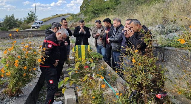 Osmaniyespor FK Taraftarları, Erman Can Artan'ı Vefatının Yıldönümünde Andı