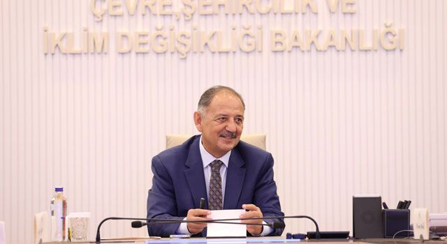 Özhaseki; "Emin olun gülesim geliyor"