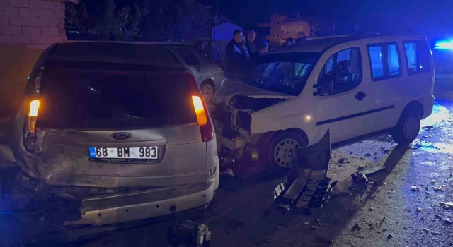 Park halindeki otomobile çarpan sürücü 2,76 promil alkollü çıktı